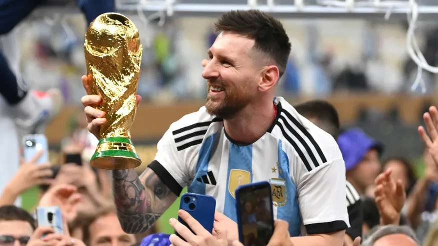 Messi pens emotional message to Argentina after World Cup victory