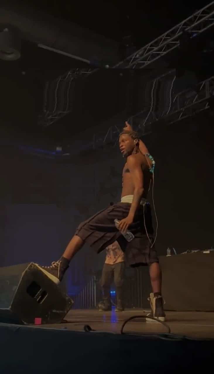 "Why was he screaming like that?" — Omah Lay raises concern following Berlin show (Video)