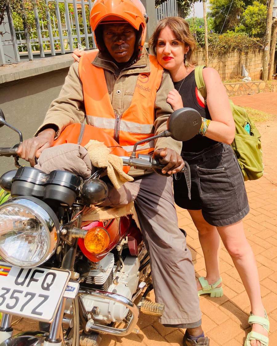 European journalist celebrates her bike rider of 8 years on his birthday with kind words