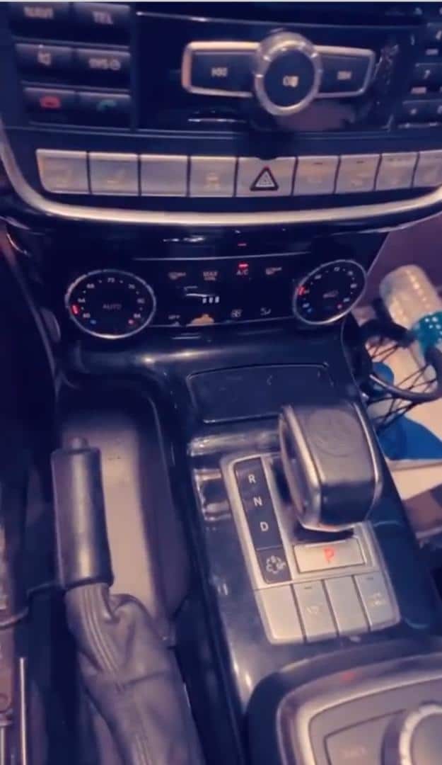 "Dem don rip you" — Speculations as Portable shows of interior of his G-Wagon (Video)