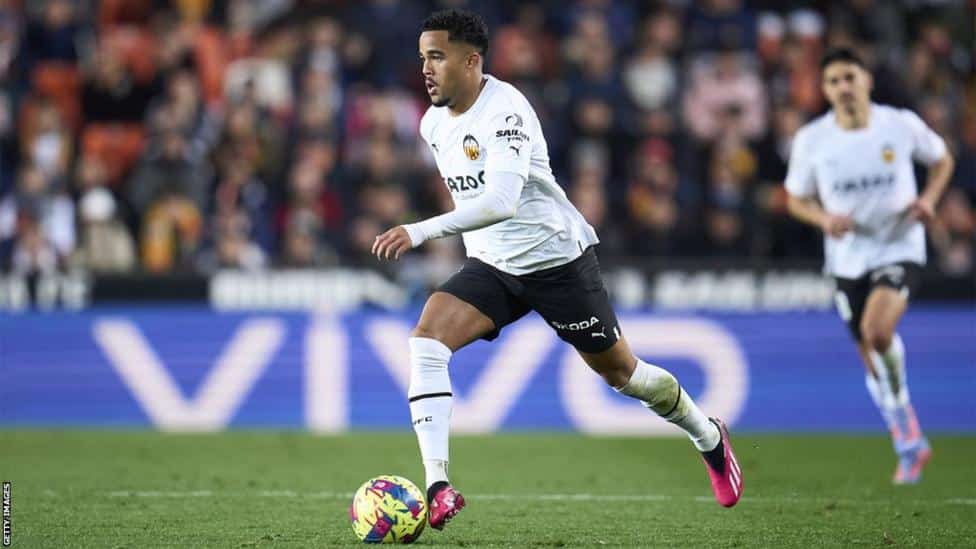 Bournemouth signs Justin Kluivert from AS Roma
