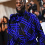 “Una dey leak record?”- Burna Boy cautions guys leaking his new song on live video