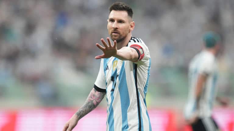 Barcelona to pay Lionel Messi till 2025