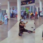 Lady VR glasses scene mall fight