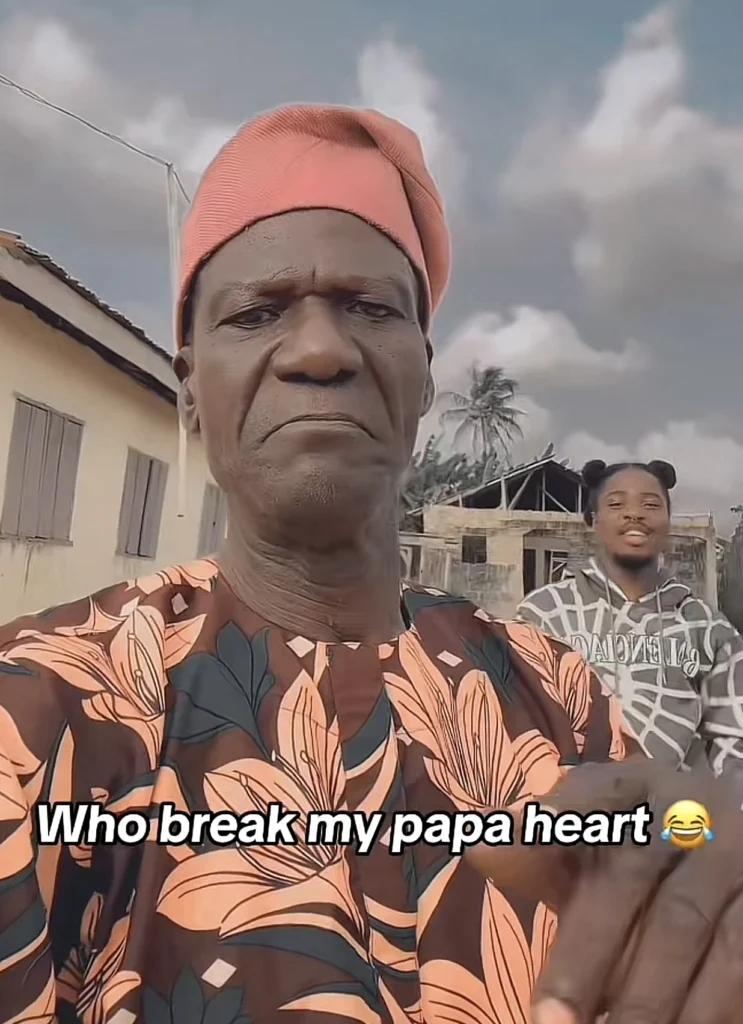 “Who break my papa heart?” — Young man questions as his father sings heartbreak song word for word 