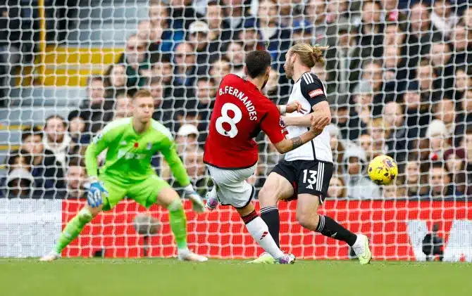Bruno Fernandes steals late winner to hand Man United vital win over Fulham