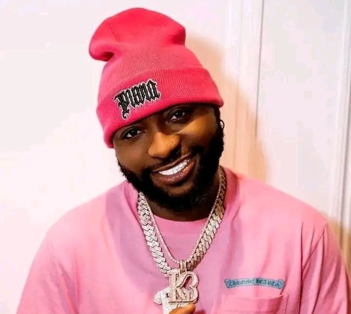 "This is for 001" - Cute lady wins hearts as she composes a sweet song for Davido, celebrates his 31st birthday anniversary