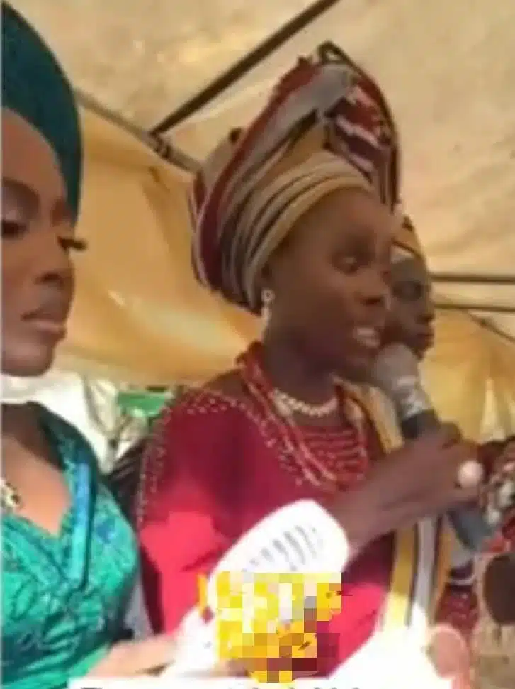 “The day you beat my daughter you will see a beast” — Mother sternly warns son-in-law at her daughter’s wedding 