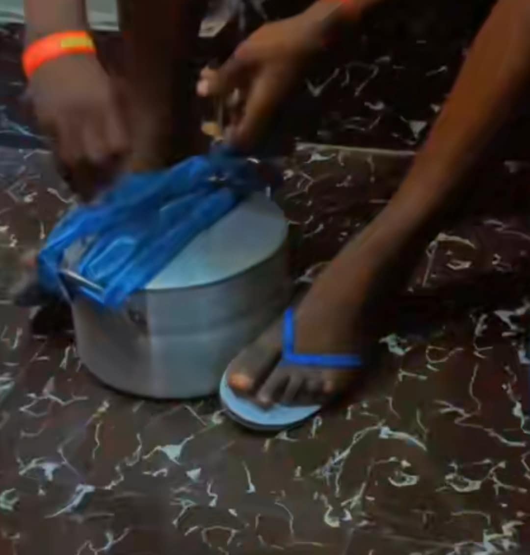 Nigerian man locks pot rice padlock chains