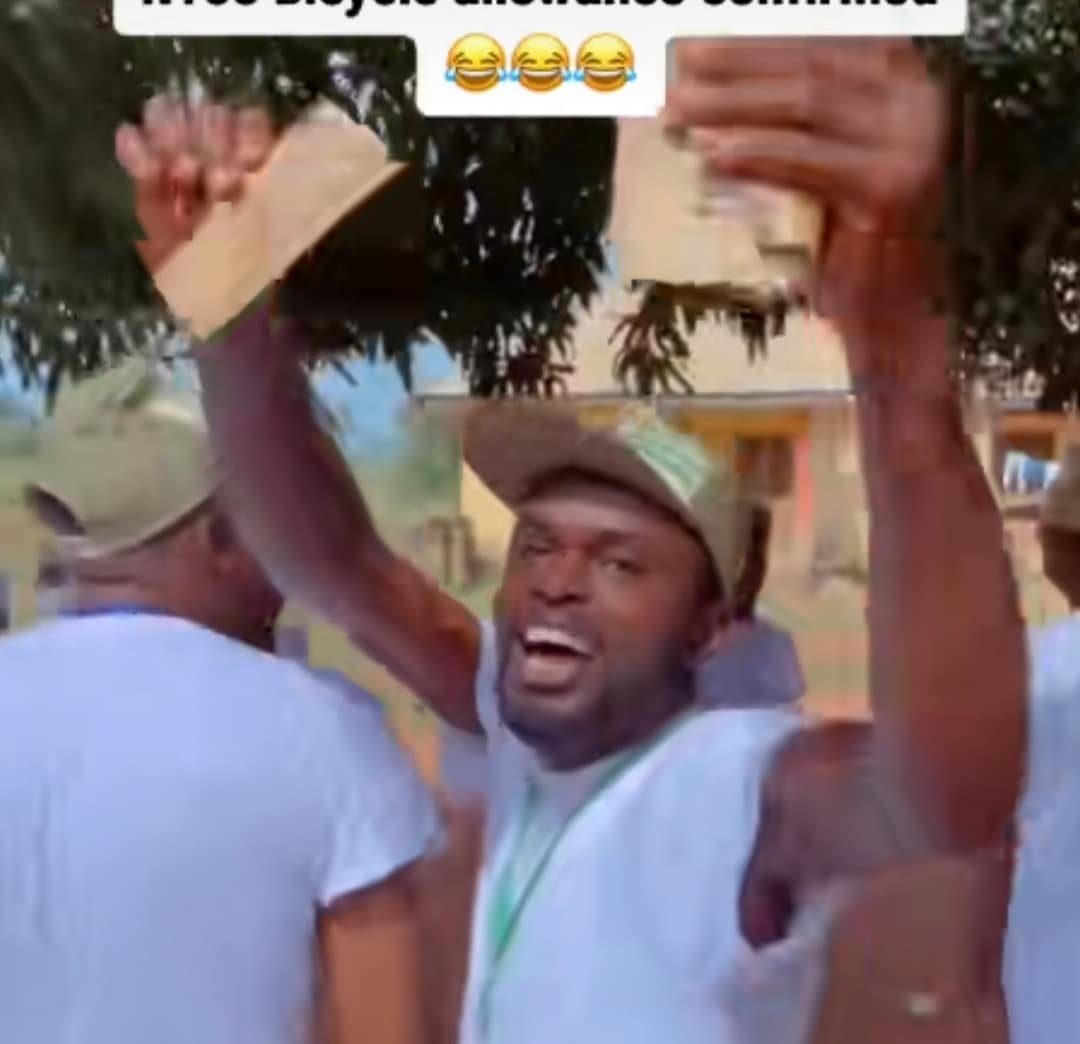 "Dorime for every girls" - Youth corper gathers boys, set to shut down Mammy market as he gets ₦6,400 bicycle allowance