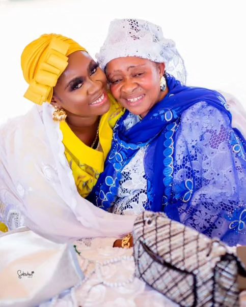 Olayinka Solomon and her mother